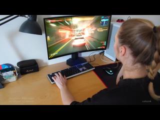 I fucked a streamer girl while gaming session