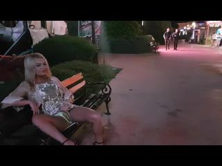 Masturbation in front of  tourists  in public central city, pee on street