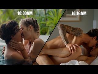 Innocent французский поцелуй в бассейне перерастает в интенсивный секс
