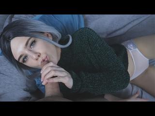 He cums as soon as I sit on his cock