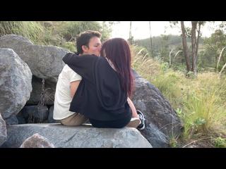 ¡Una caminata tranquila por el BOSQUE termina en FOLLADA DURA con mi MEJOR AMIGA!