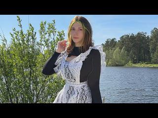 Я не упустил шанс трахнуть школьницу перед ее летними каникулами