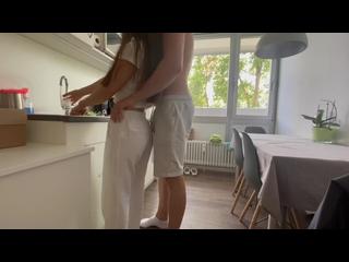 MITBEWOHNER KANN NICHT WIDERSTEHEN UND FICKT MICH!