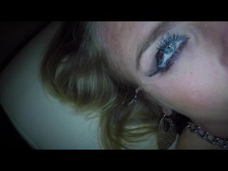 Dutch girl gets an eye facial cum in both eyes