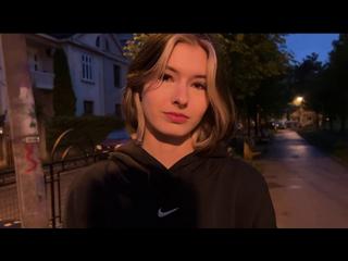 18 girl let a rich guy fuck her on a first date.