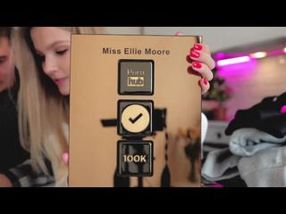 Анбоксинг на 100 тысяч подписчиков от PornHub