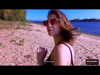 Risky Fuck With Stranger In Public Beach Changing Room