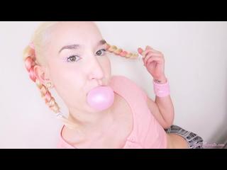 Blowing Bubblicious Bubbles ❤️‍🔥 Bonus Blowjob