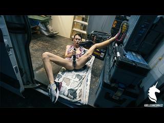 I PLAY WITH MY PUSSY IN WORKING VEHICLE!