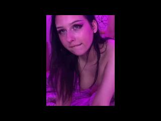 girl orgasms doing doggystyle