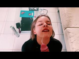 Deepthroat With facial cumshot!! (Gorge profonde + éjac facial) 