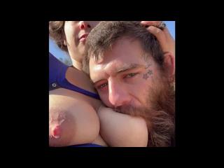 I invite my neighbor over drink hot milk out of my tit