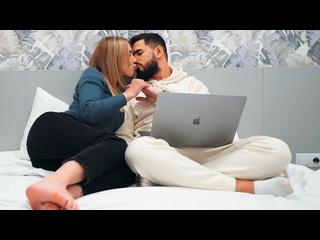 Perfect girl seduces a virgin guy on first date - Cum in pussy